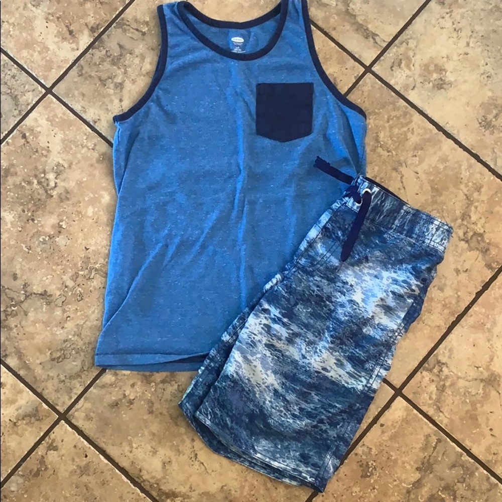 Boys’ swim- size M